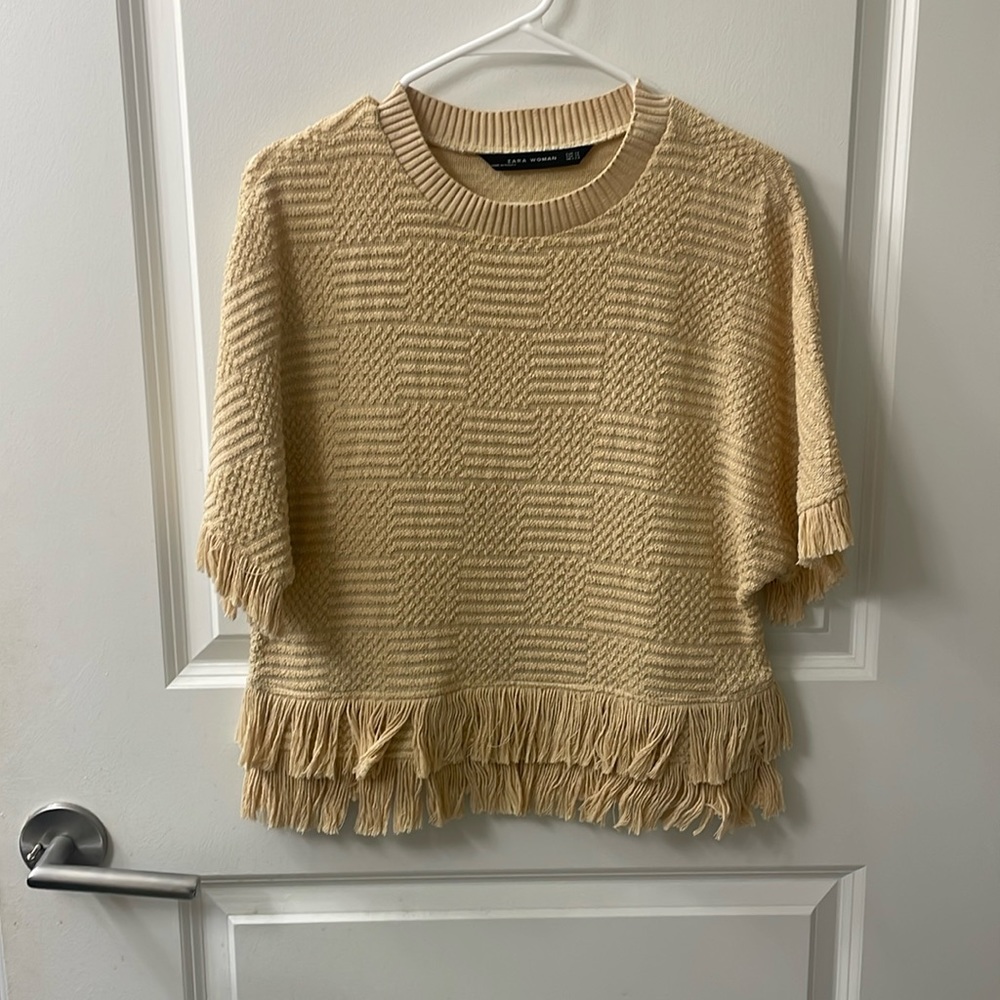 Zara XS fringe, short sleeve sweater with checkered detailing